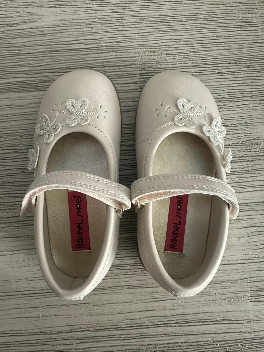 Rachael shows Girls Cream Mary Jane Dress Shoes with Flower Appliqués size 8